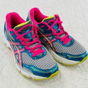 Best 25+ Deals for Asics Running Shoes Duomax | Poshmark